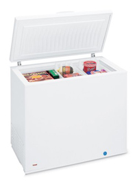 How many Lowes Frigidaire freezer models are available?